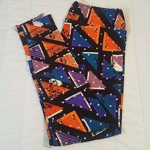 NWOT LuLaRoe Patterned Leggings